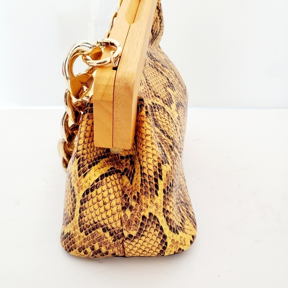 Stylish Women's Snakeskin Print Wooden Handle Clutch Crossbody - Picture 7 of 12